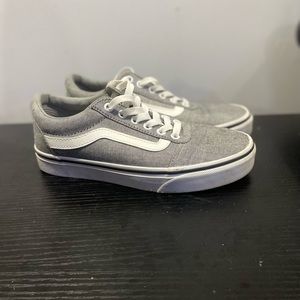 Vans Classic Grey Size 6.5 Women’s Like New